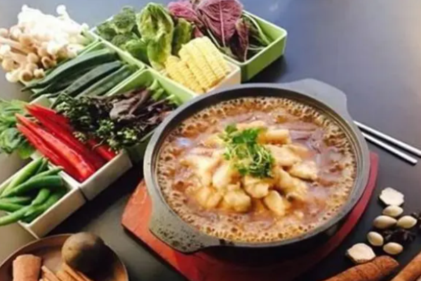 尚町啵啵鱼中餐