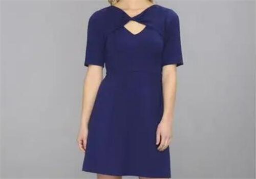 BCBGMaxAzria女装