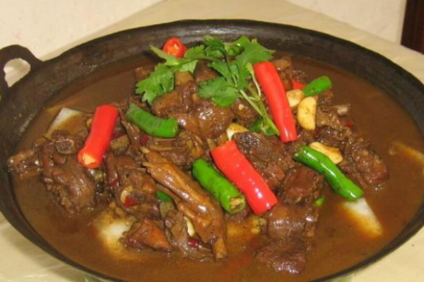 江边码头鸭火锅
