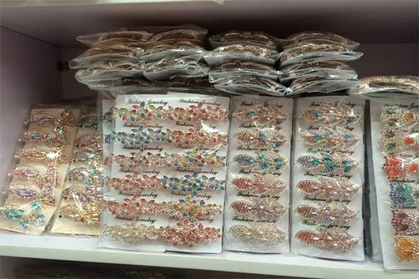 9号仓库饰品