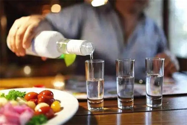 美京营养白酒