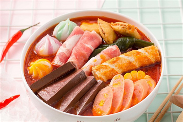 闽味么么哒麻辣烫加盟