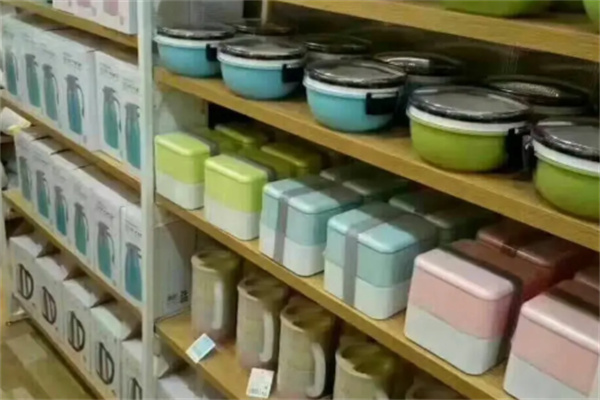 巨奇日用百货加盟