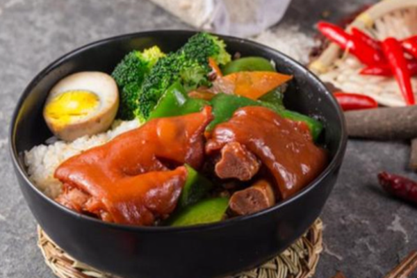 流弊的猪脚饭