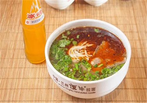 顶牛砂锅拉面