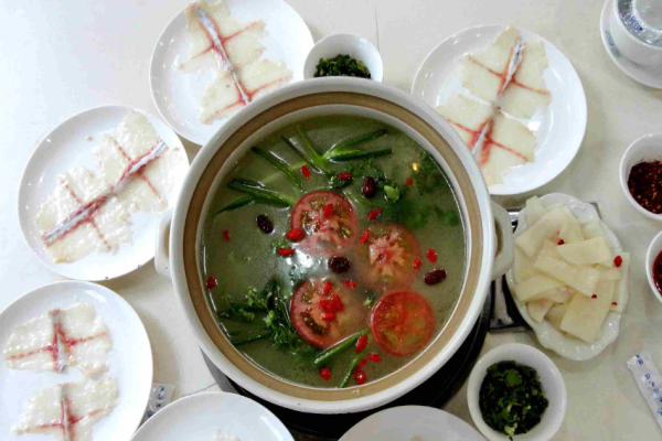 龙记斑鱼火锅