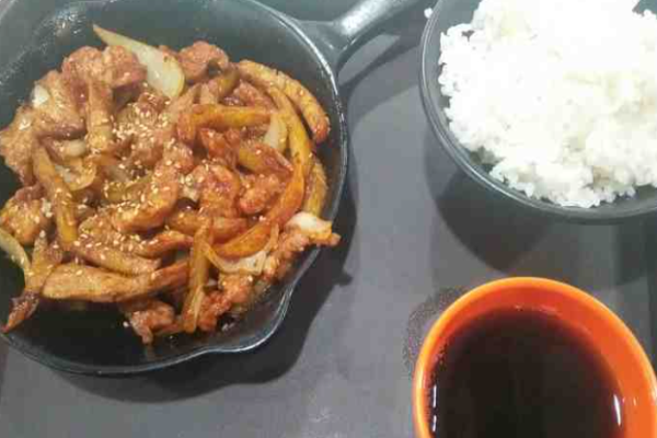 千佳惠干锅煎肉饭