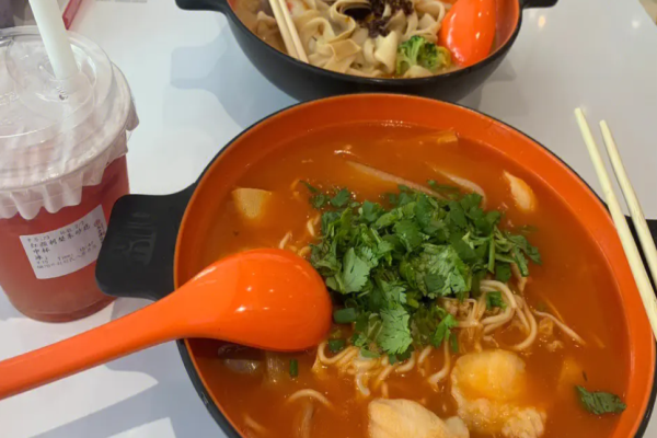张玲麻辣烫