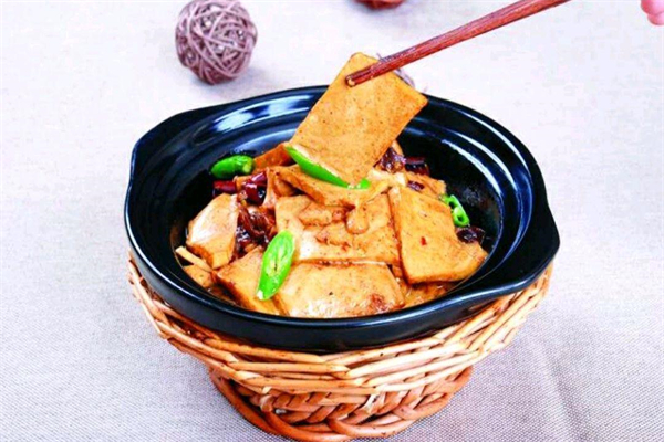 食香九锅压锅菜