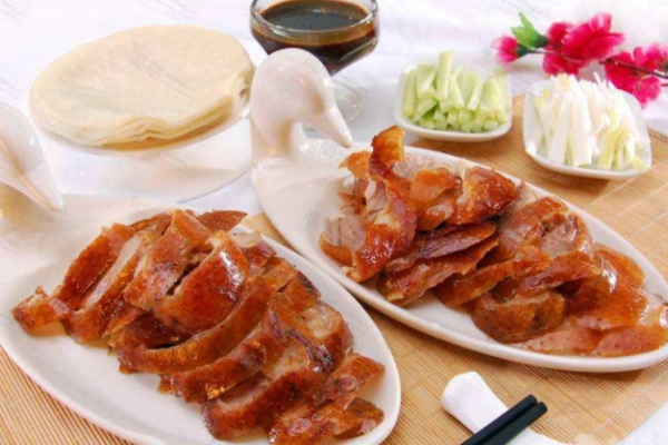 穿骨香烤鸭