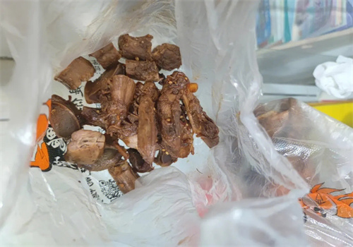 富裕卤鸭馆