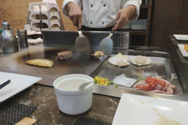 立方铁铁板烧