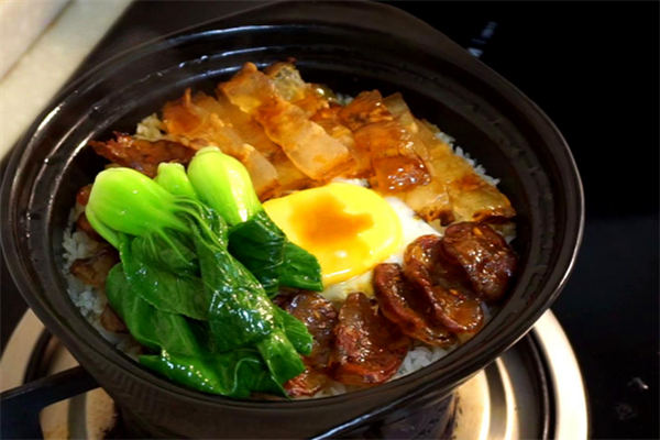 暖记煲仔饭