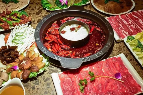 哇喔川味火锅