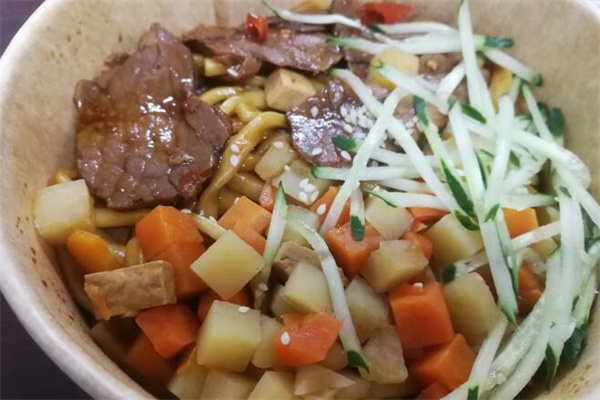 牛大碗滋味牛杂面