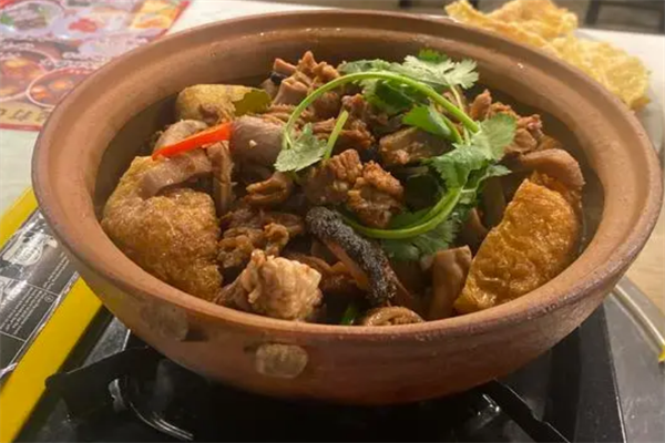 牛和品牛杂煲