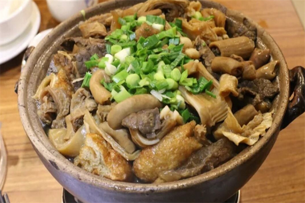 牛和品牛杂煲