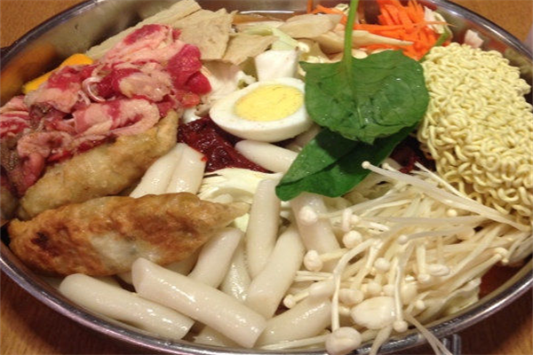 摩休敦纳年糕料理