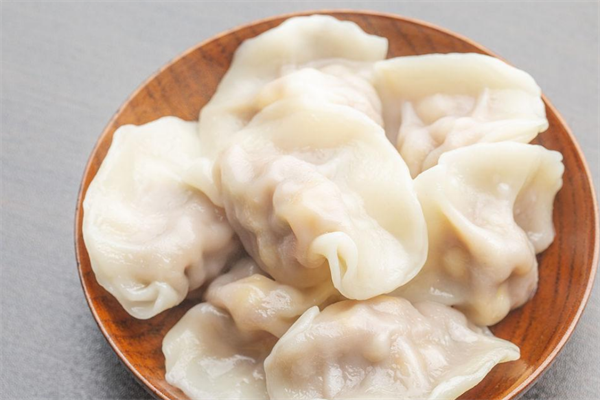 筷町鱼肚白饺子