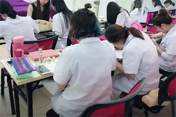 玫丽秀国际美妆培训