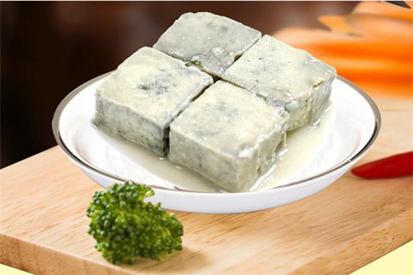 师小白臭豆腐