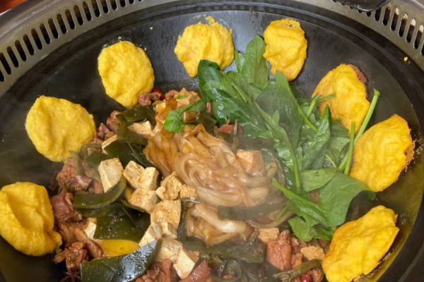 大嫂铁锅炖