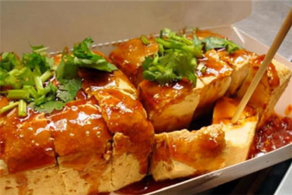 师小白臭豆腐