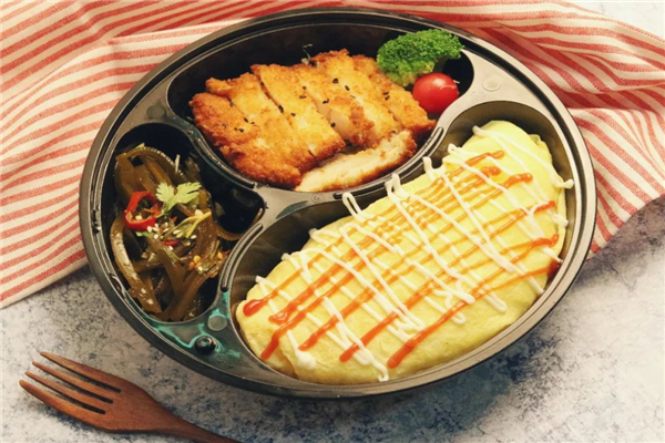 蛋包饭便当