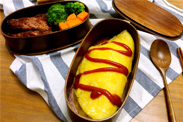 蛋包饭便当