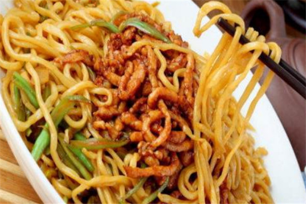 杜记铁锅焖面