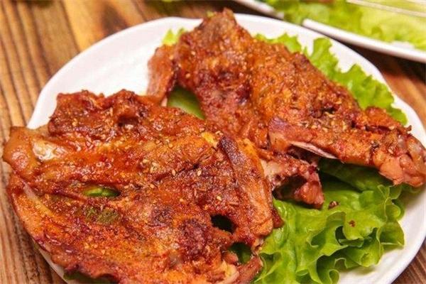 辉仔鸡骨架小吃