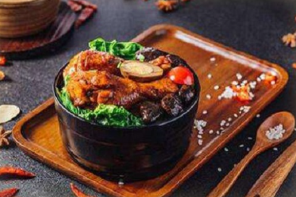 龙骨匠辣骨饭