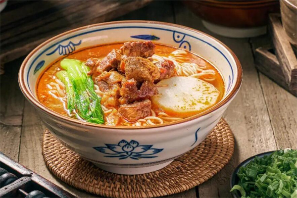 青记牛肉面加盟