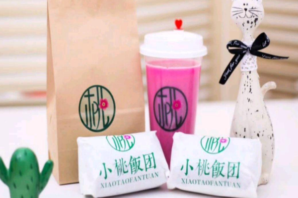 小桃饭团