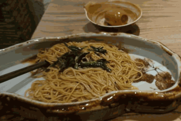 牛角街捞面