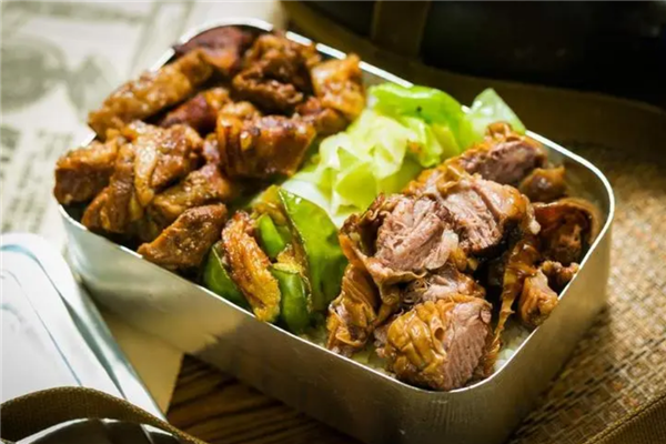 东北老饭盒