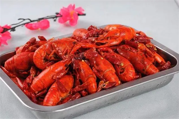 湖畔龙虾