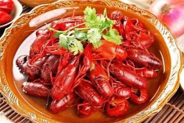 湖畔龙虾