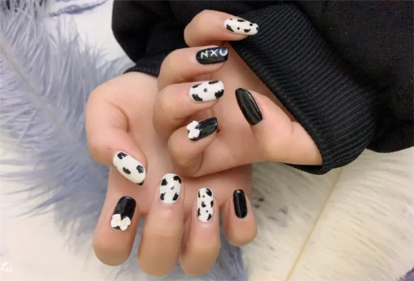 斯馨美甲