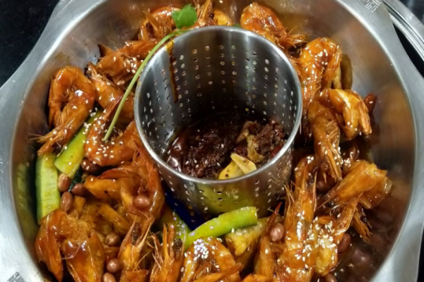 抓虾虾火锅加盟