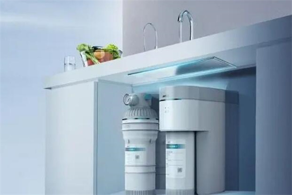 欧美格净水器