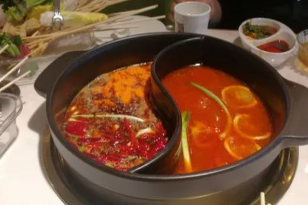 辣月火锅加盟