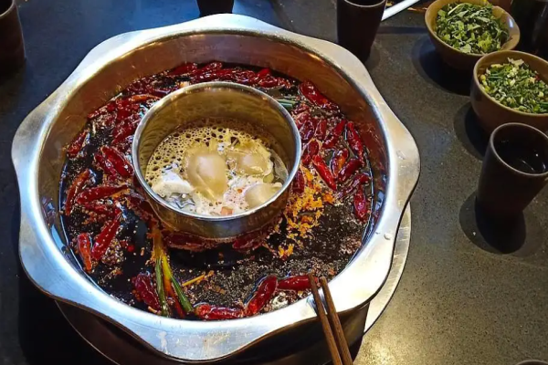 歪嘴子火锅加盟