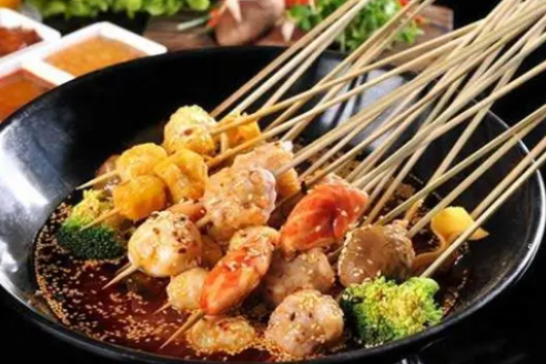串雀冷锅串串加盟
