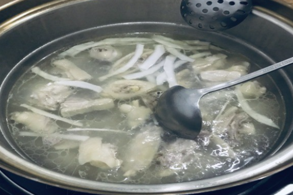 东润四季椰子鸡加盟