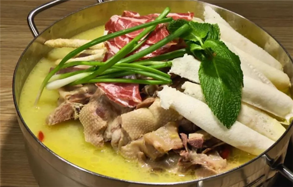 炉御·鹅味鲜火锅