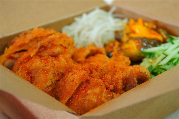 谷小番脆皮鸡饭