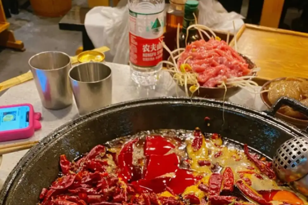 啥子老火锅加盟