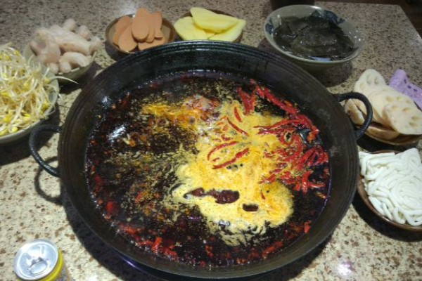 堂客土灶老火锅加盟