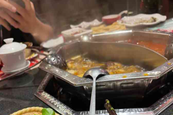 汇鼎鲜火锅加盟